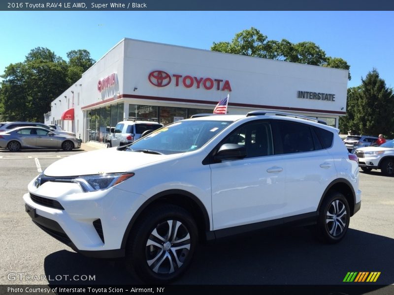 Super White / Black 2016 Toyota RAV4 LE AWD