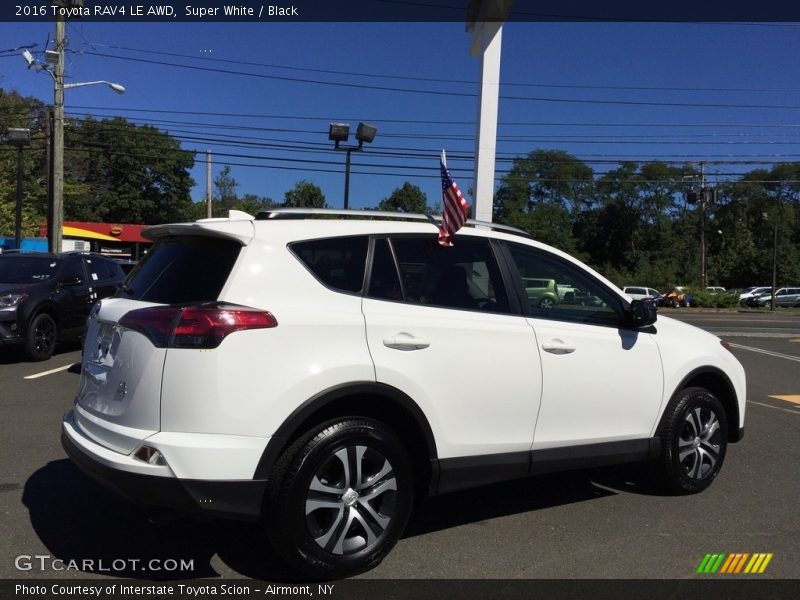 Super White / Black 2016 Toyota RAV4 LE AWD