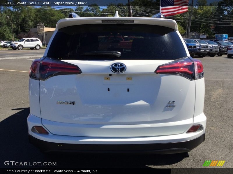 Super White / Black 2016 Toyota RAV4 LE AWD