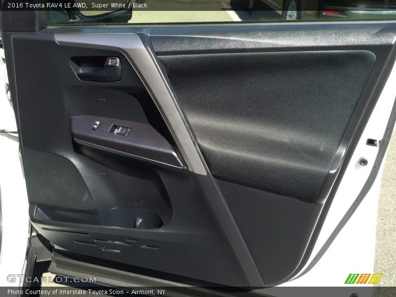 Super White / Black 2016 Toyota RAV4 LE AWD