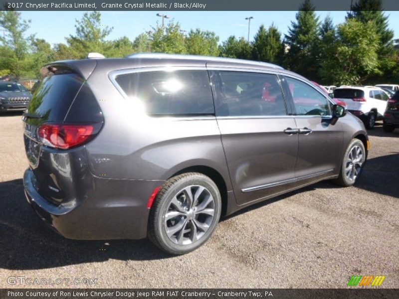 Granite Crystal Metallic / Black/Alloy 2017 Chrysler Pacifica Limited