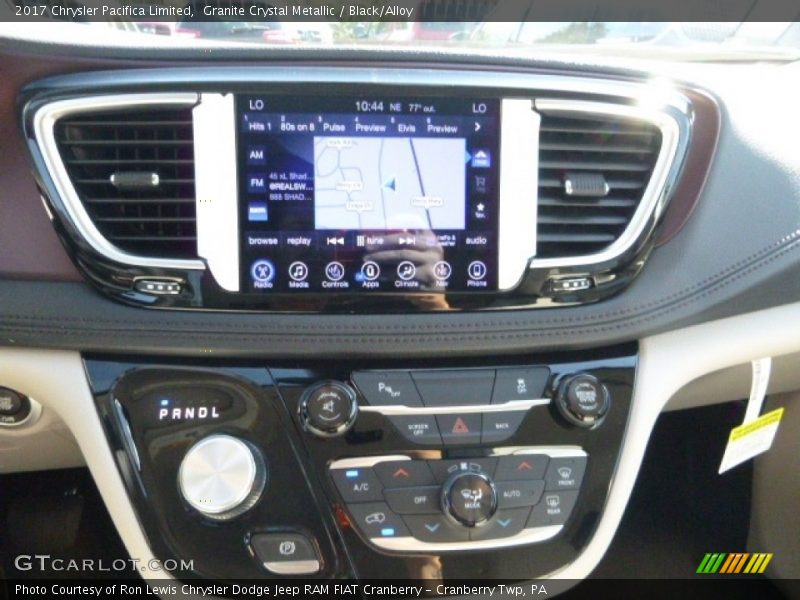 Granite Crystal Metallic / Black/Alloy 2017 Chrysler Pacifica Limited
