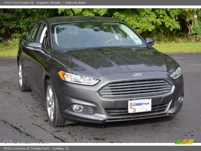 Magnetic Metallic / Charcoal Black 2016 Ford Fusion SE