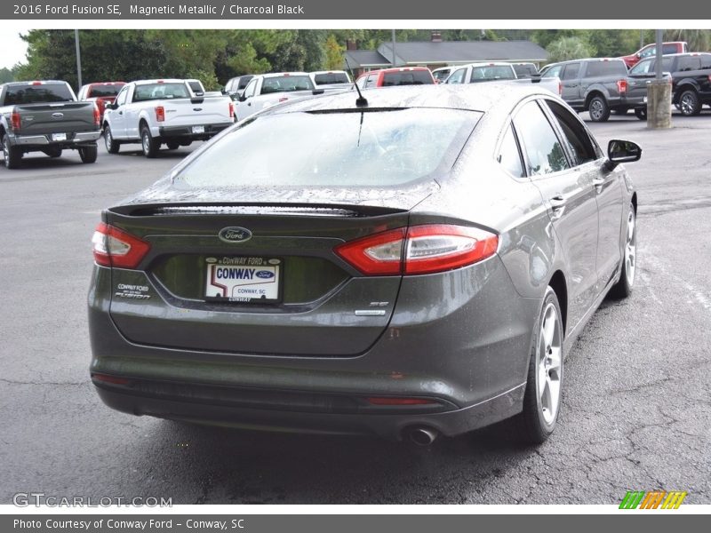 Magnetic Metallic / Charcoal Black 2016 Ford Fusion SE