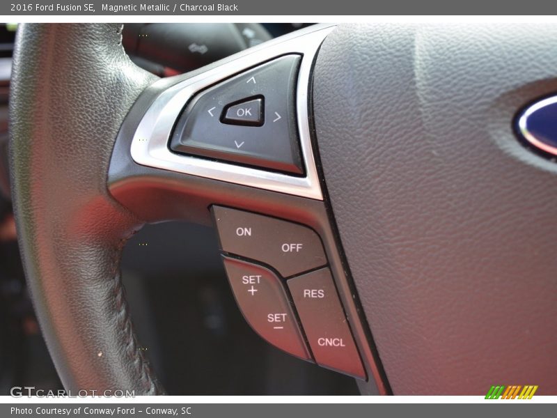 Magnetic Metallic / Charcoal Black 2016 Ford Fusion SE