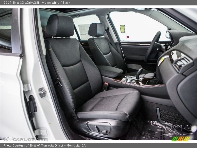 Alpine White / Black 2017 BMW X3 xDrive28i