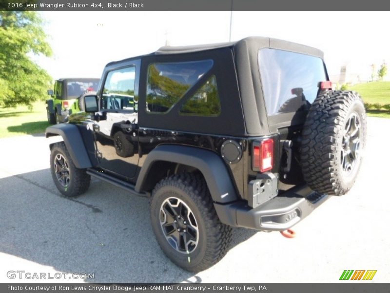 Black / Black 2016 Jeep Wrangler Rubicon 4x4