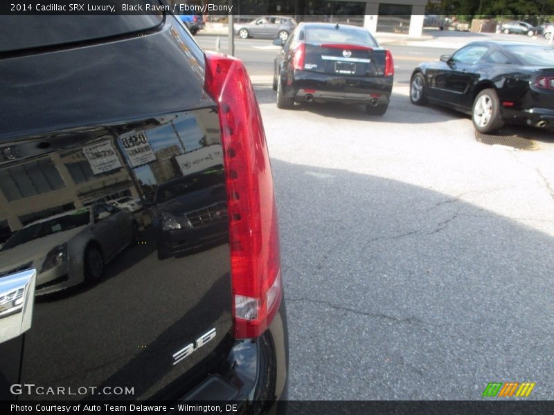 Black Raven / Ebony/Ebony 2014 Cadillac SRX Luxury
