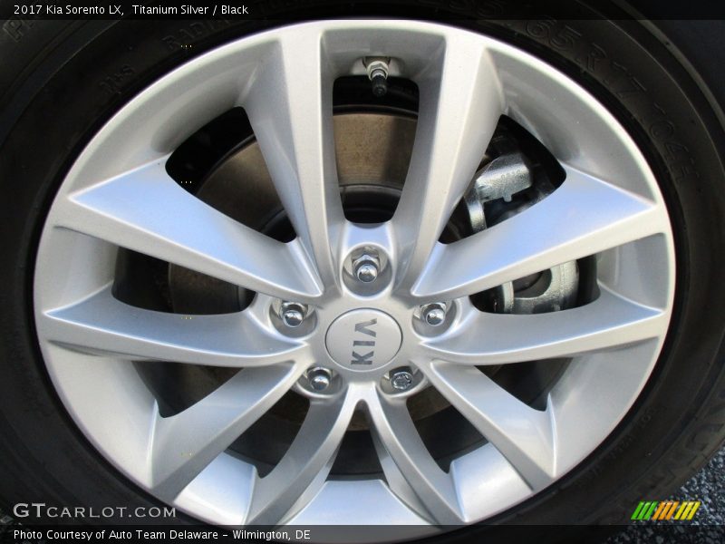  2017 Sorento LX Wheel