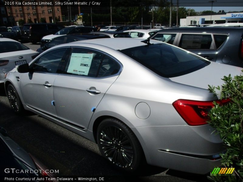 Silky Silver Metallic / Gray 2016 Kia Cadenza Limited