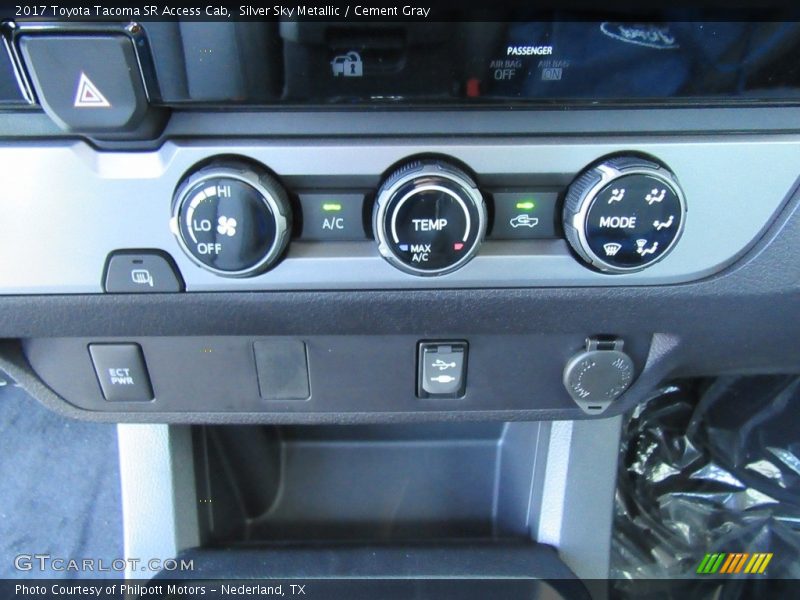 Silver Sky Metallic / Cement Gray 2017 Toyota Tacoma SR Access Cab