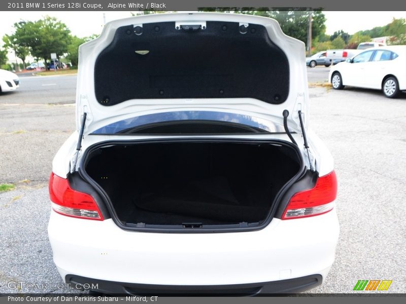 Alpine White / Black 2011 BMW 1 Series 128i Coupe