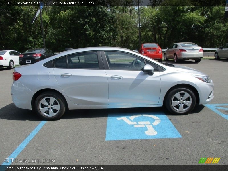 Silver Ice Metallic / Jet Black 2017 Chevrolet Cruze LS