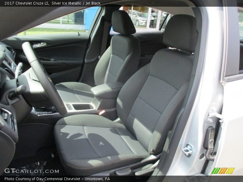 Silver Ice Metallic / Jet Black 2017 Chevrolet Cruze LS
