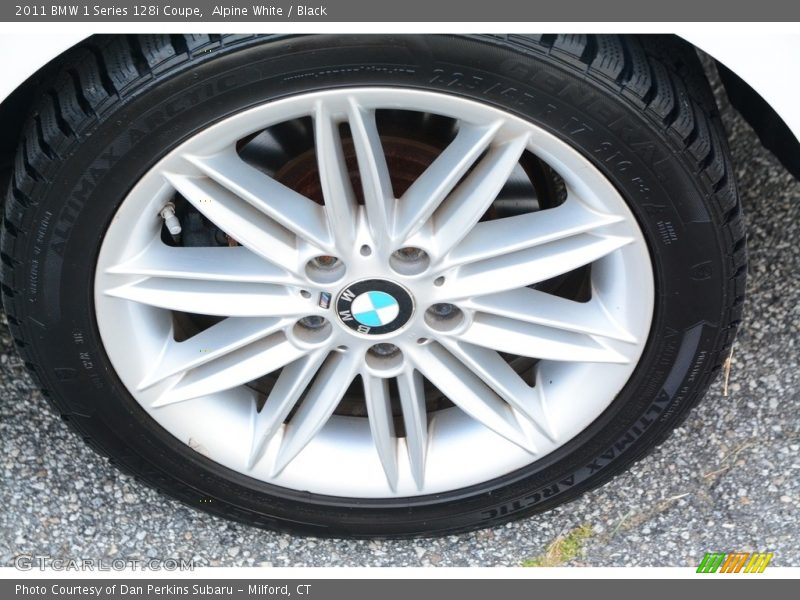 Alpine White / Black 2011 BMW 1 Series 128i Coupe