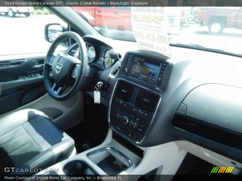 Granite Crystal Metallic / Black/Light Graystone 2014 Dodge Grand Caravan SXT