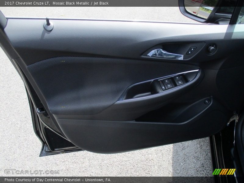 Mosaic Black Metallic / Jet Black 2017 Chevrolet Cruze LT