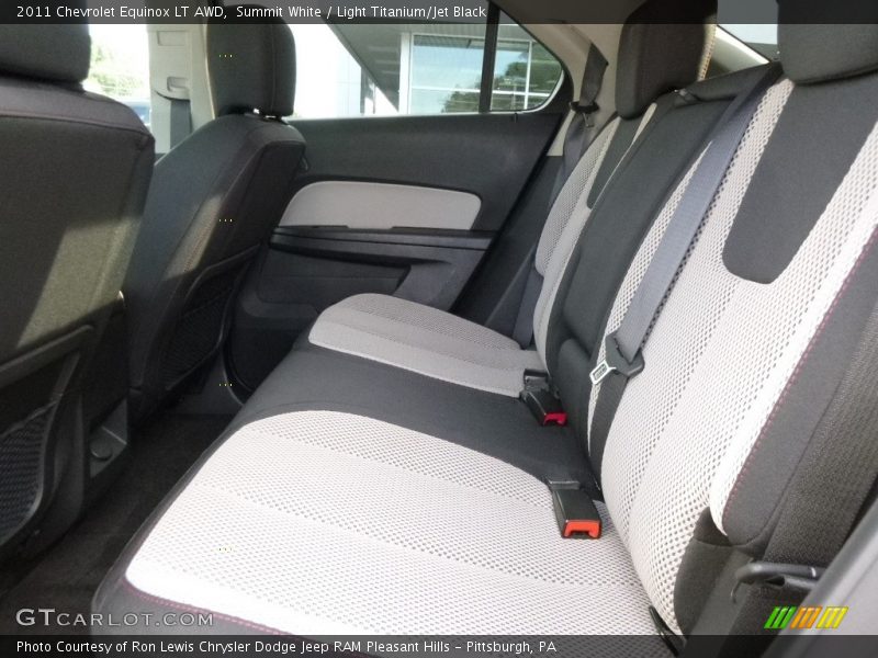 Summit White / Light Titanium/Jet Black 2011 Chevrolet Equinox LT AWD