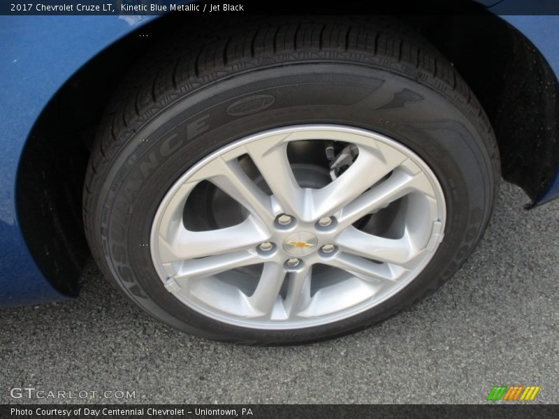 Kinetic Blue Metallic / Jet Black 2017 Chevrolet Cruze LT