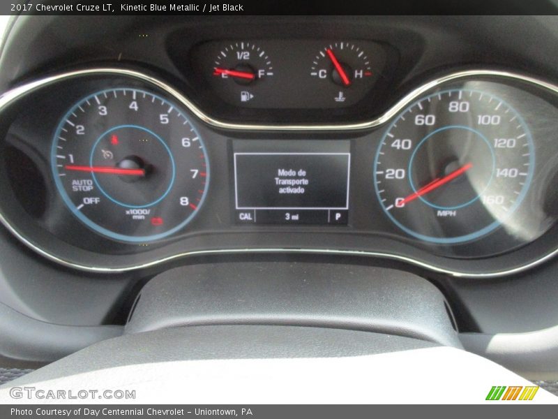 Kinetic Blue Metallic / Jet Black 2017 Chevrolet Cruze LT