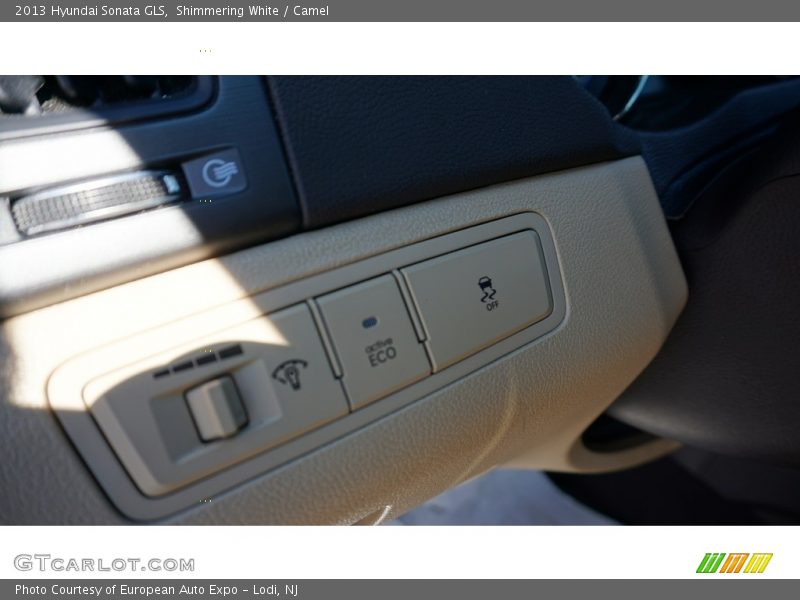 Shimmering White / Camel 2013 Hyundai Sonata GLS