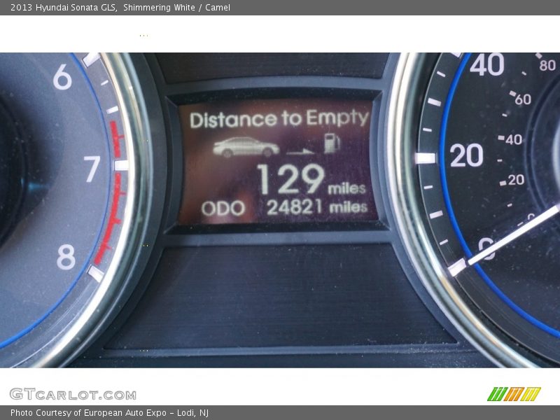 Shimmering White / Camel 2013 Hyundai Sonata GLS