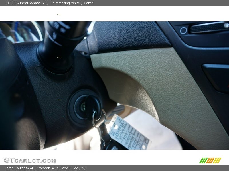 Shimmering White / Camel 2013 Hyundai Sonata GLS