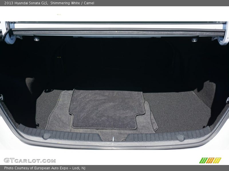Shimmering White / Camel 2013 Hyundai Sonata GLS