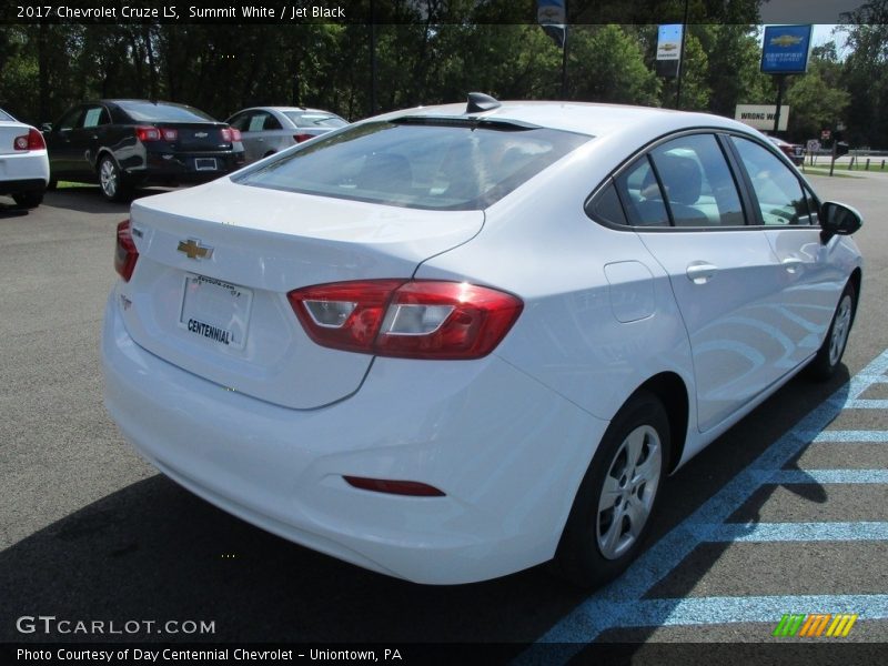 Summit White / Jet Black 2017 Chevrolet Cruze LS