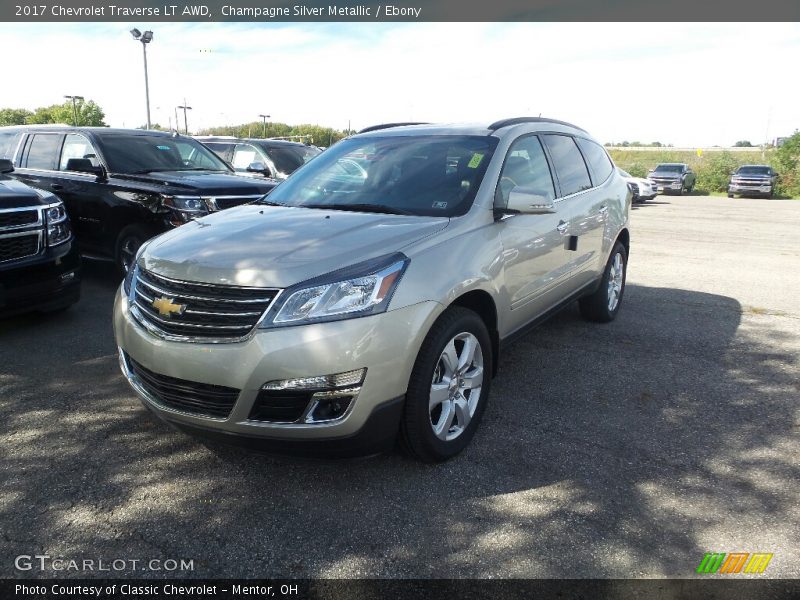 Champagne Silver Metallic / Ebony 2017 Chevrolet Traverse LT AWD