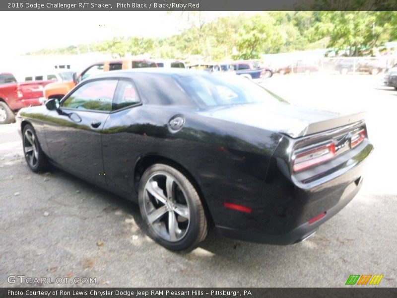 Pitch Black / Black/Ruby Red 2016 Dodge Challenger R/T Shaker