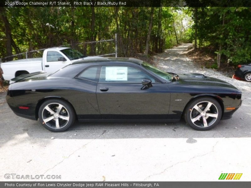 Pitch Black / Black/Ruby Red 2016 Dodge Challenger R/T Shaker