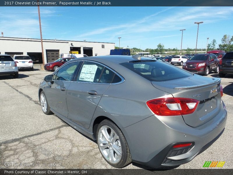 Pepperdust Metallic / Jet Black 2017 Chevrolet Cruze Premier