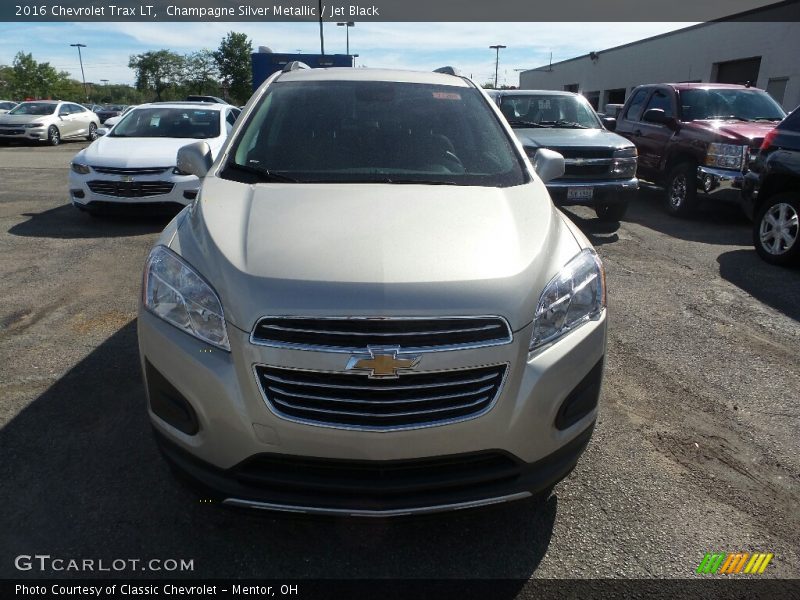 Champagne Silver Metallic / Jet Black 2016 Chevrolet Trax LT