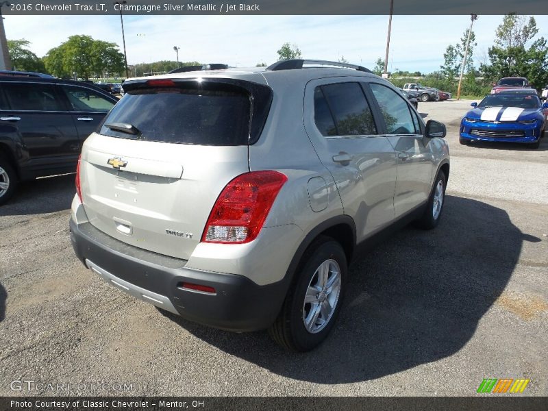 Champagne Silver Metallic / Jet Black 2016 Chevrolet Trax LT