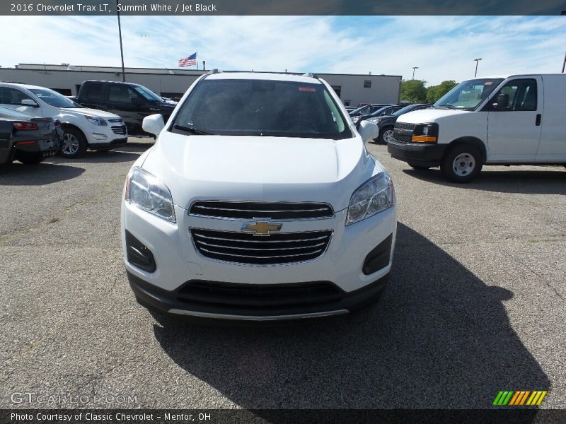 Summit White / Jet Black 2016 Chevrolet Trax LT