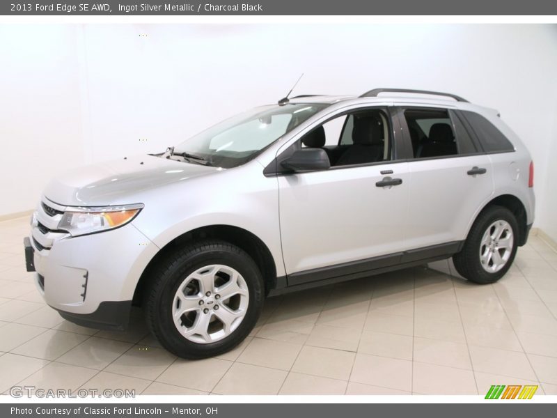 Ingot Silver Metallic / Charcoal Black 2013 Ford Edge SE AWD