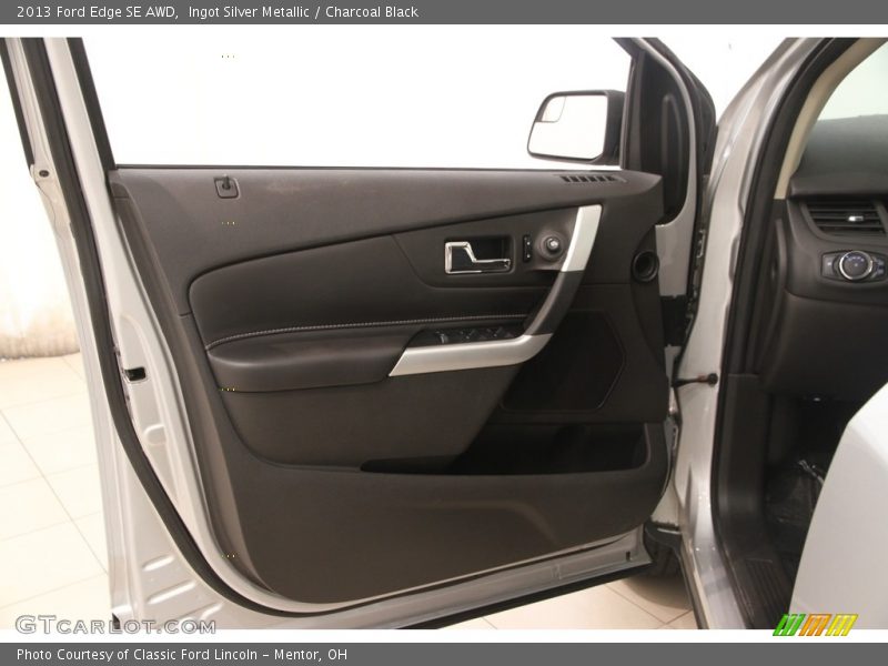 Ingot Silver Metallic / Charcoal Black 2013 Ford Edge SE AWD