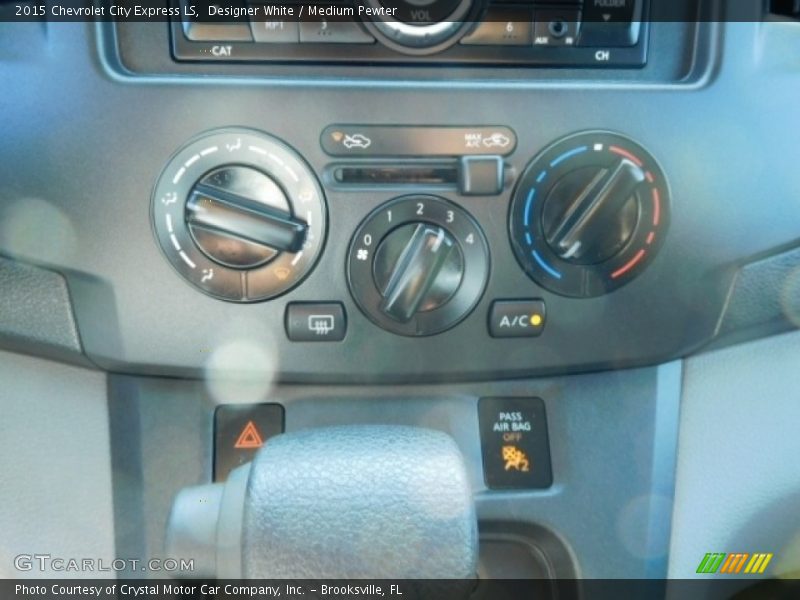 Designer White / Medium Pewter 2015 Chevrolet City Express LS