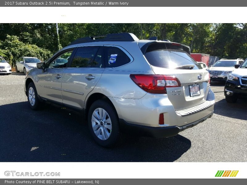 Tungsten Metallic / Warm Ivory 2017 Subaru Outback 2.5i Premium