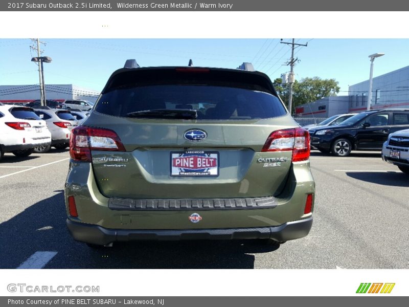 Wilderness Green Metallic / Warm Ivory 2017 Subaru Outback 2.5i Limited