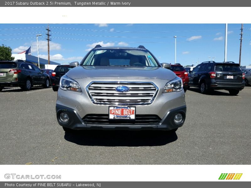 Tungsten Metallic / Warm Ivory 2017 Subaru Outback 2.5i Premium