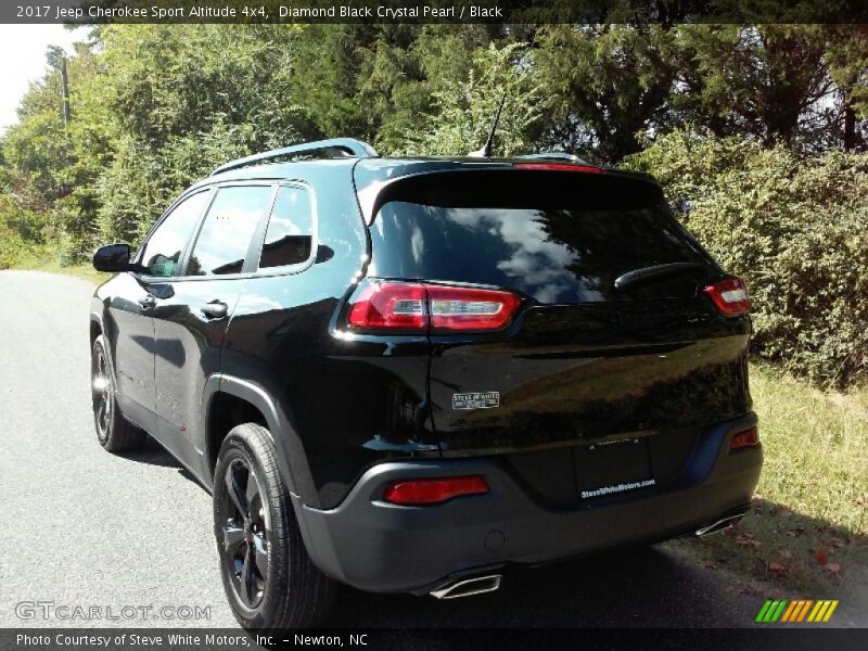 Diamond Black Crystal Pearl / Black 2017 Jeep Cherokee Sport Altitude 4x4