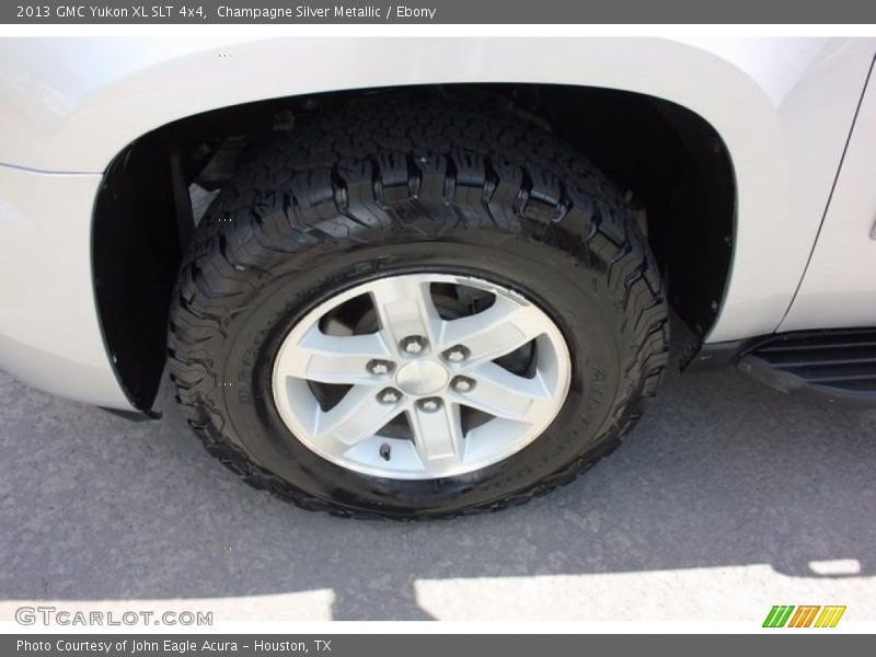 Champagne Silver Metallic / Ebony 2013 GMC Yukon XL SLT 4x4