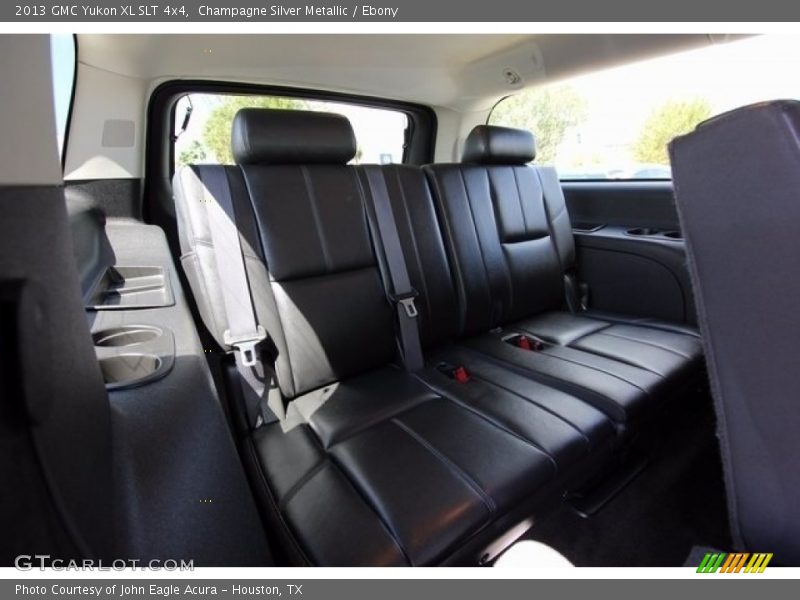 Champagne Silver Metallic / Ebony 2013 GMC Yukon XL SLT 4x4