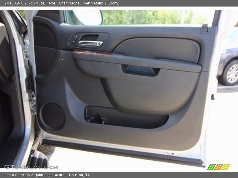 Champagne Silver Metallic / Ebony 2013 GMC Yukon XL SLT 4x4