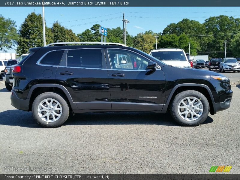 Diamond Black Crystal Pearl / Black 2017 Jeep Cherokee Latitude 4x4