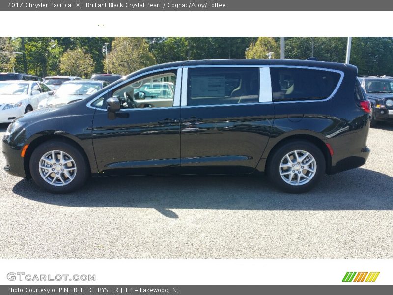 Brilliant Black Crystal Pearl / Cognac/Alloy/Toffee 2017 Chrysler Pacifica LX