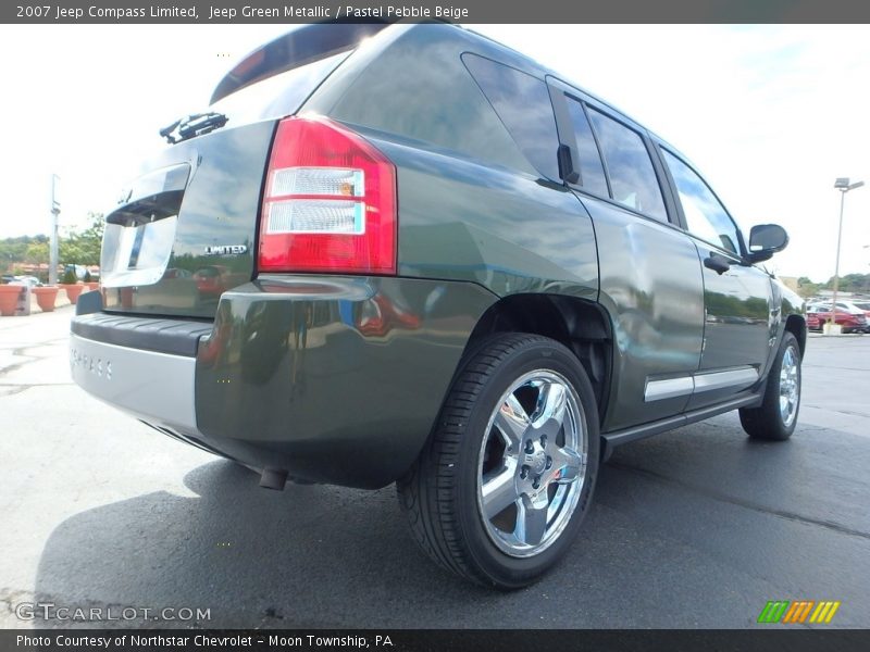 Jeep Green Metallic / Pastel Pebble Beige 2007 Jeep Compass Limited