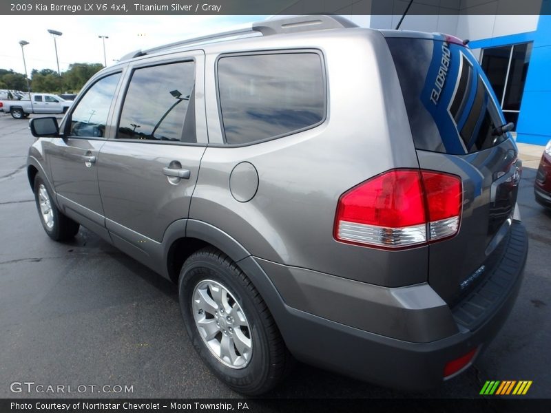 Titanium Silver / Gray 2009 Kia Borrego LX V6 4x4